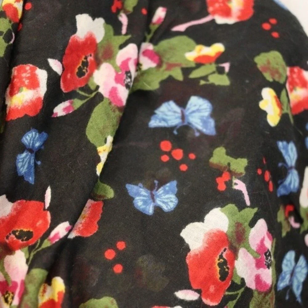 N/A black floral